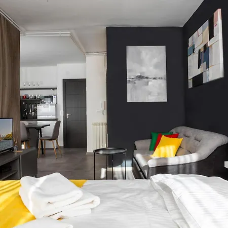 Piaf Break Nest Apartment Belgrade